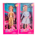 MUÑECA FLACA C/SOMBRERO/VESTIMENTA DORADA ARTICULADA BARBIC 34558/34640 AND01