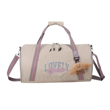 BOLSO 46X17,5X26CM CILÍNDRICO NURIA NYLON. INCLUYE CHARM DE PELUCHE C/FORMA DE CROISSANT. BP161 CHI01                                  B