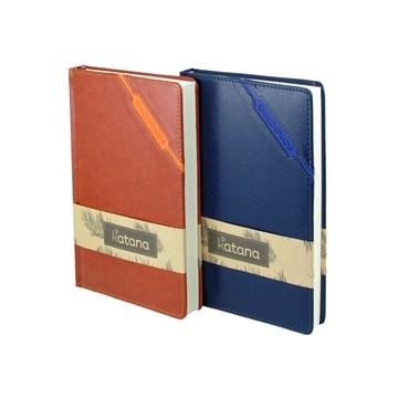AGENDA 2027 A5 15X21 DIARIA ENCUAD. SIMIL CUERO  CUATRO COLORES KATANA 519688 519677 PEN01