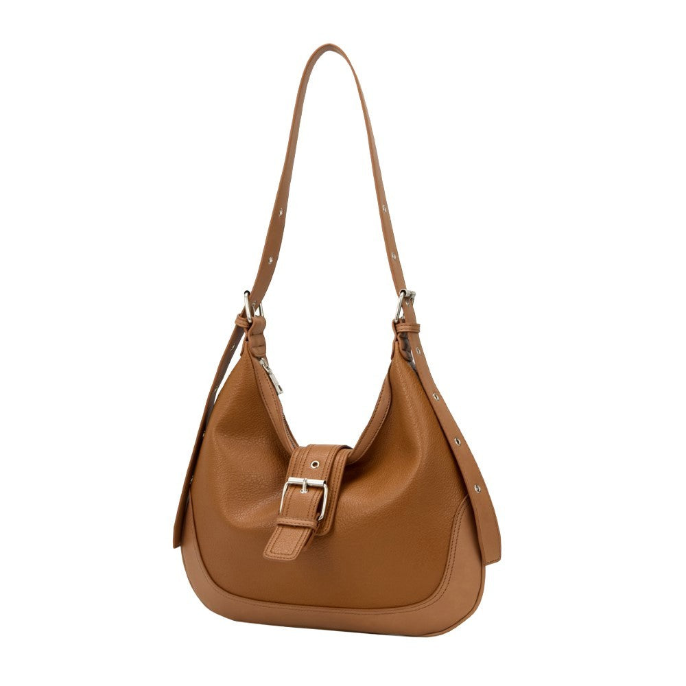 Bolso de hombro WISHFUL color marrón con textura granulada, correa ajustable y detalle de hebilla frontal metálica