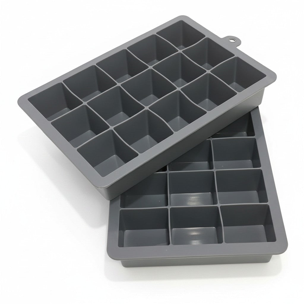 Dos cubeteras de silicona gris WISHFUL de 15 espacios para hielos, diseño rectangular flexible y duradero.