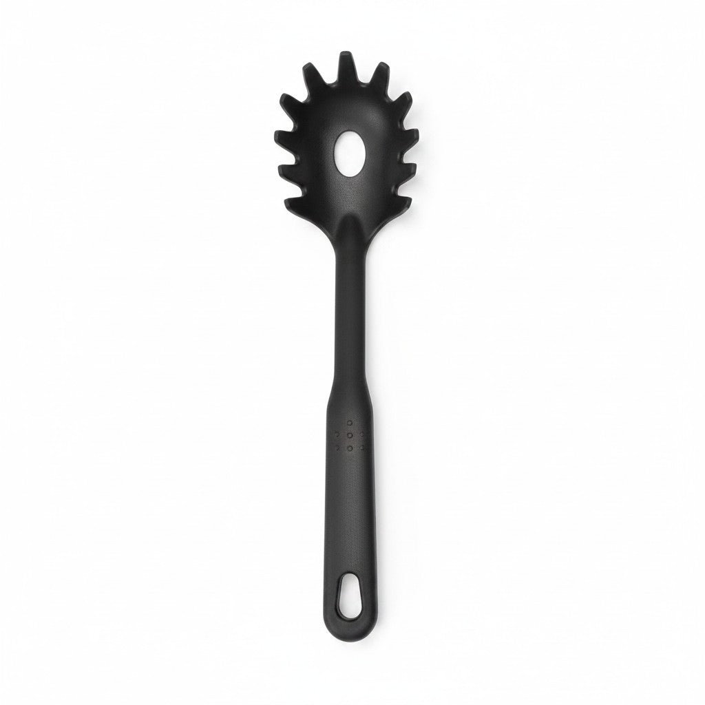 Cuchara para espaguetis WISHFUL de nailon negro con diseño ergonómico y orificio central para escurrir