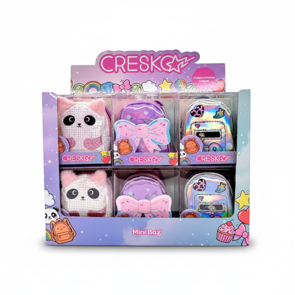 Expositor WISHFUL con mini bolsos monedero y porta auriculares de diseños variados con lazo, panda y acabado brillante