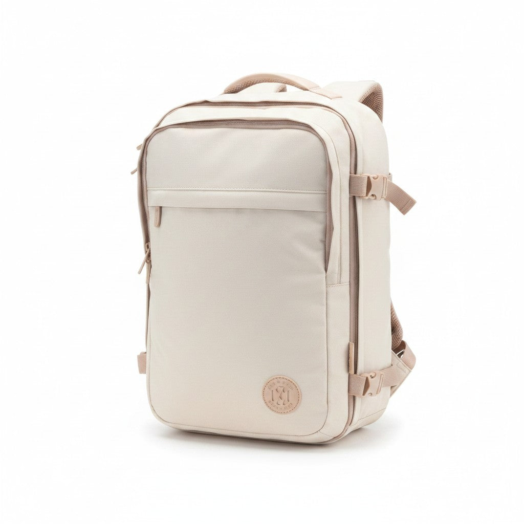 Mochila de viaje WISHFUL color crema para cabina con correas ajustables y logo circular en la parte inferior
