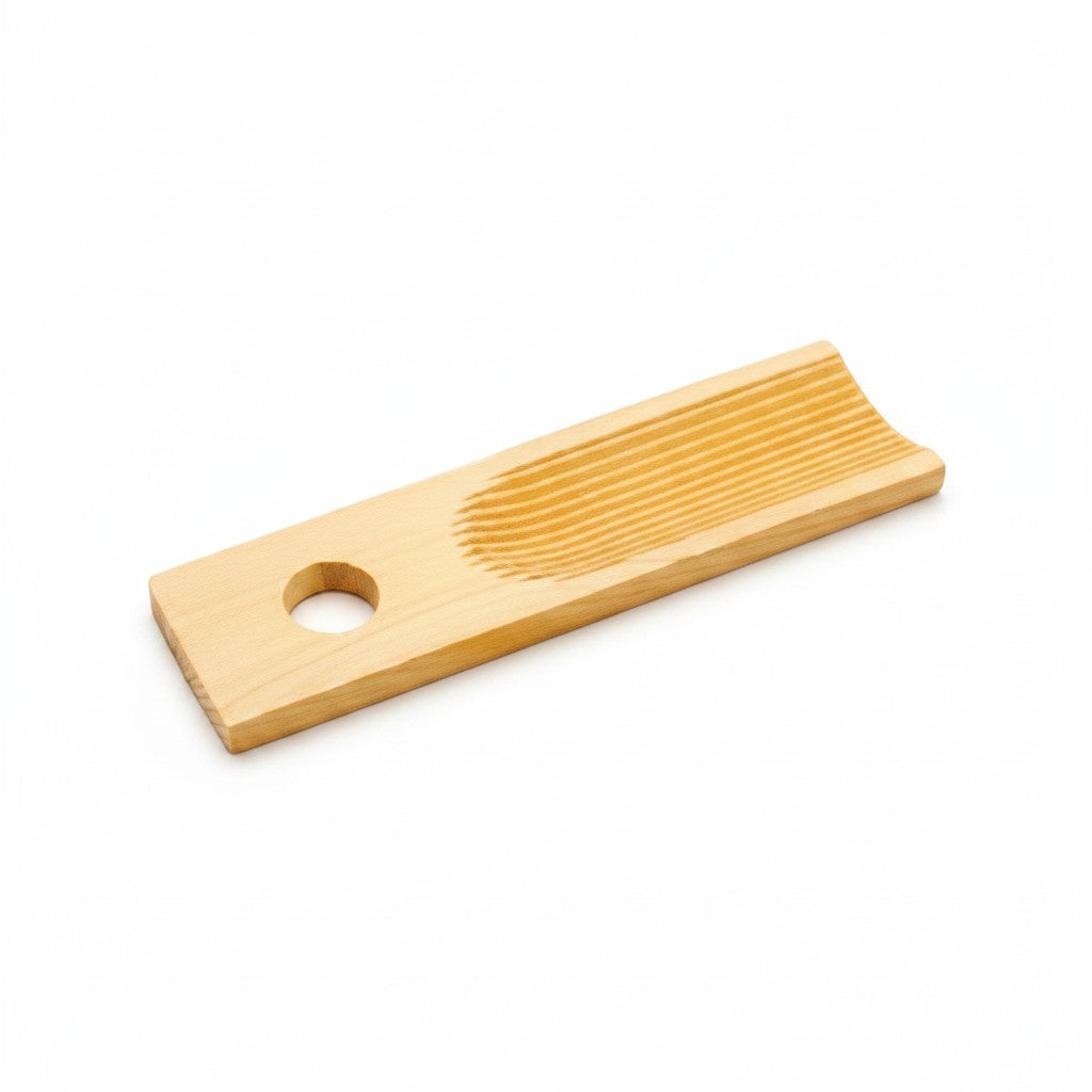 Ñoquera de madera de pino WISHFUL con superficie estriada para elaborar ñoquis artesanales y pastas frescas