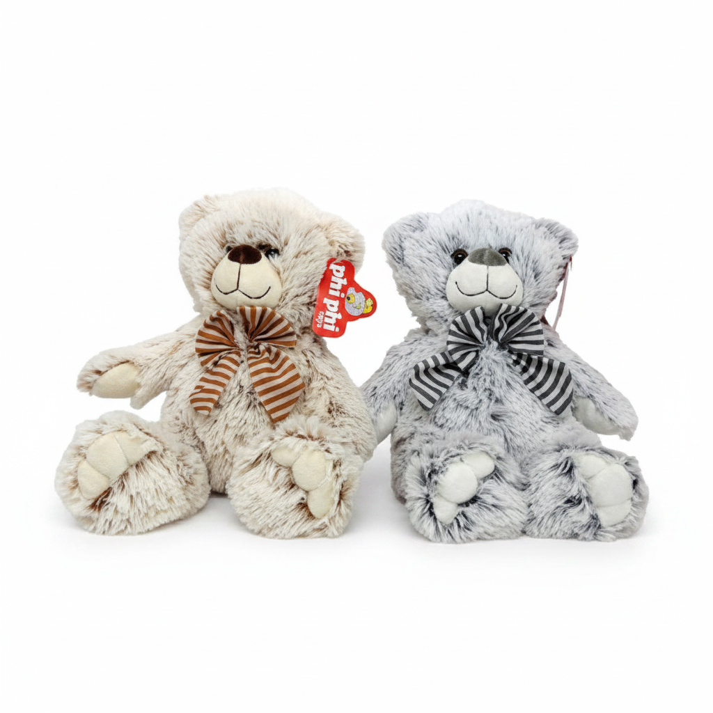 Dos osos de peluche WISHFUL de 25 cm sentados, uno beige y otro gris, con pelo bicolor y lazos a rayas a juego.