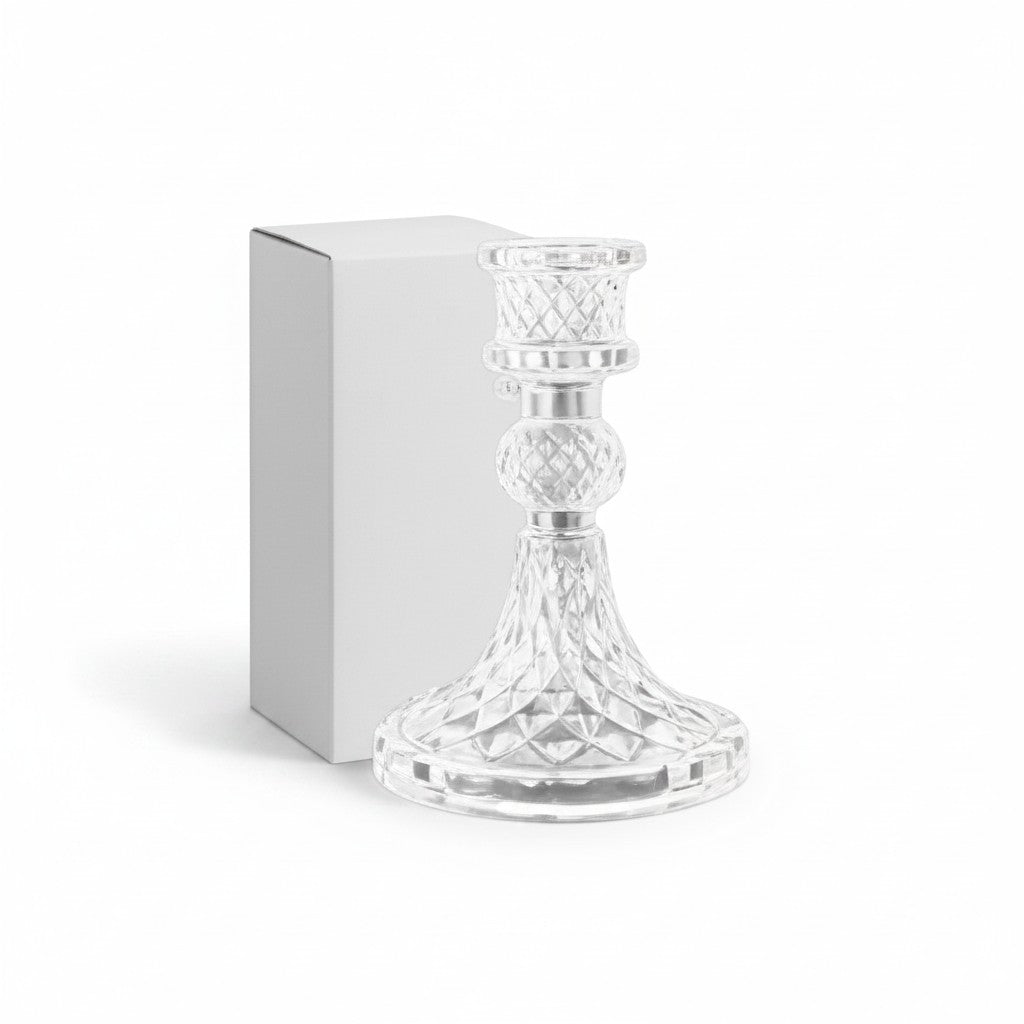 Porta vela WISHFUL de 10,5 cm en vidrio transparente con diseño labrado y elegante base decorativa