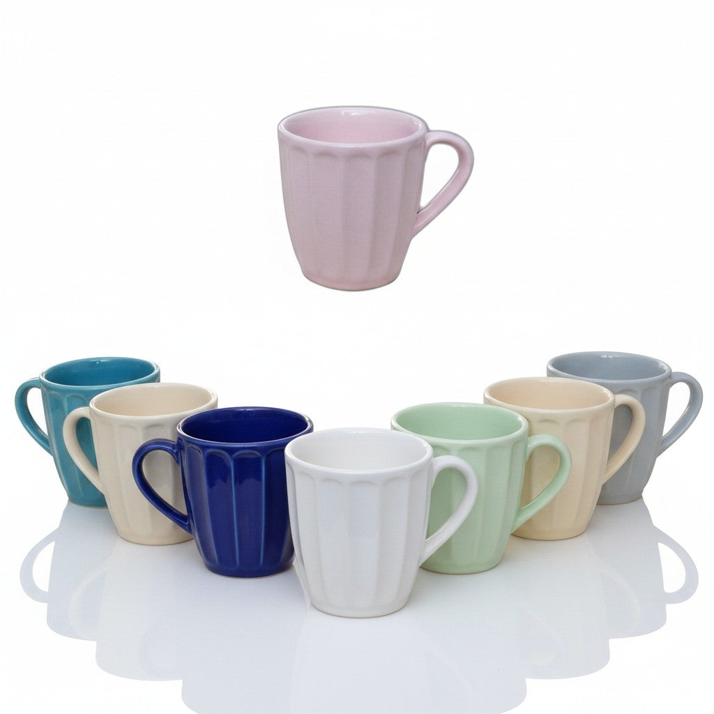Set de tazas WISHFUL de 330cc con diseño bombe rayado en colores pasteles y vibrantes sobre fondo blanco